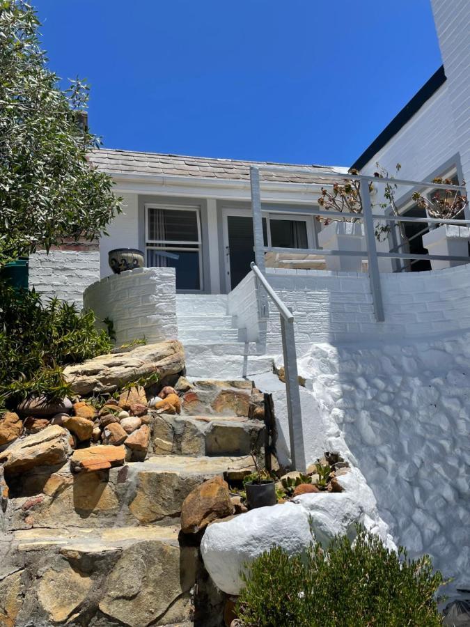 Sail Away Studios Simonʼs Town Extérieur photo